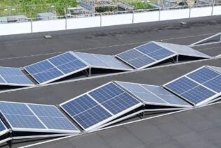 system-weak-roofs-systeem-zwakke-daken-zonnepanelen-zonne-panelen-installatie-installation-sunpannels-energietransitie- energie-energy-transition-nen7250-insurance-PVinstallatie-PV-solar-power-daken-montage-systemen-kosten-panels-solarpannels-innovation-innovatie